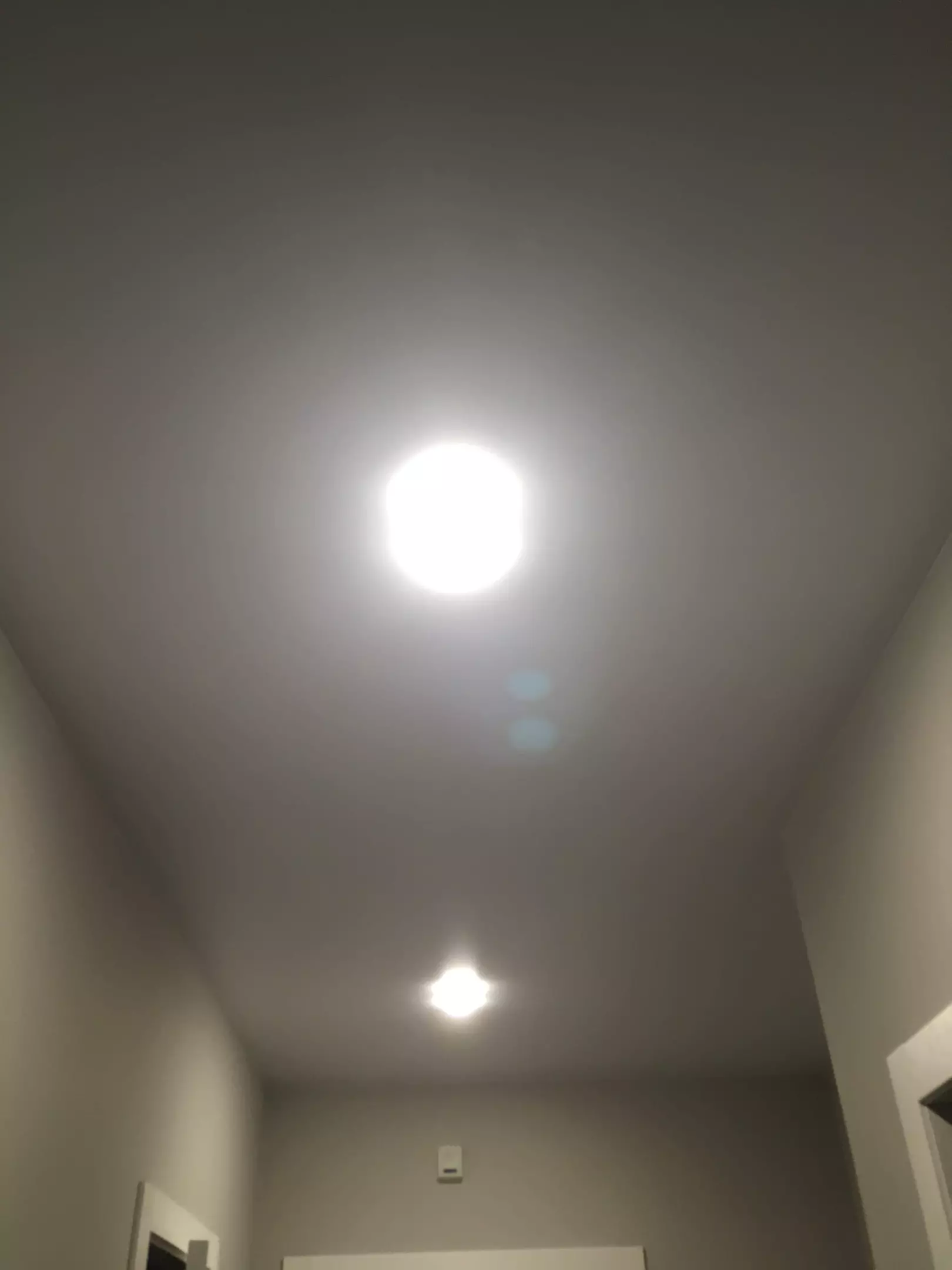 Матовый натяжной потолок в прихожую, фото 1